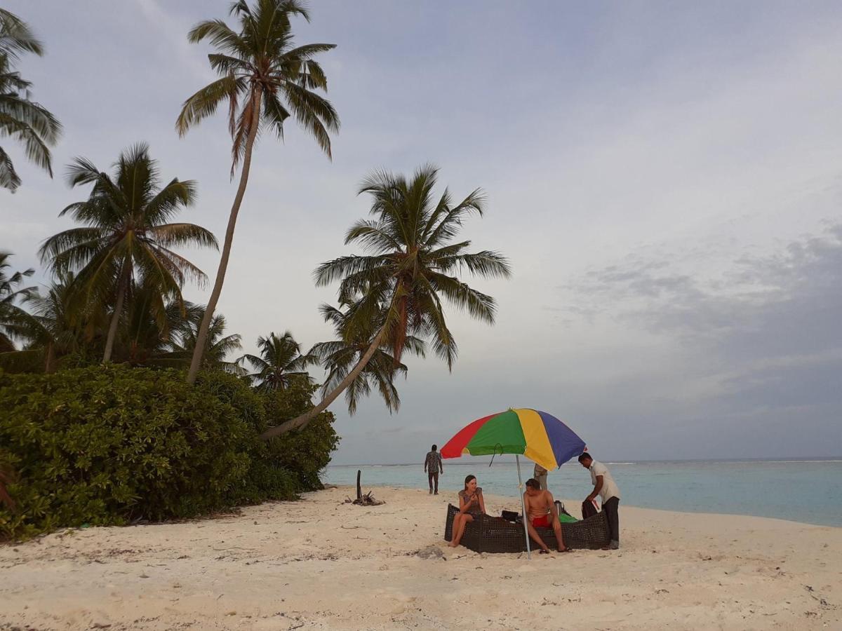 Island Life Maldives Retreat & Spa Magoodhoo 外观 照片