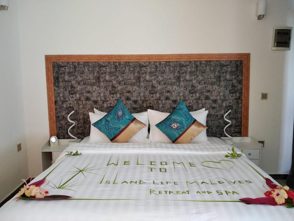 Island Life Maldives Retreat & Spa Magoodhoo 外观 照片